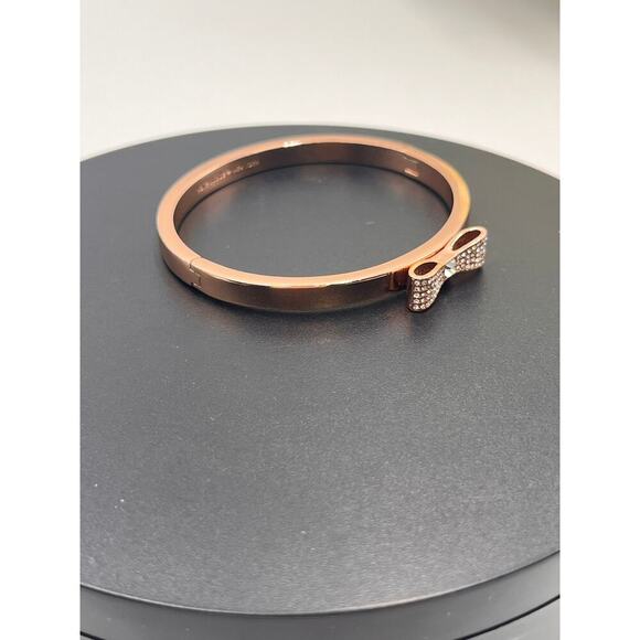 Kate Spade New York Ready Set‎ Bow Bangle Hinged Bracelet (Clear/ Rose Gold) - Picture 5 of 11